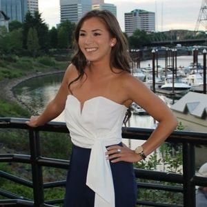 Meet your Posher, Chloe